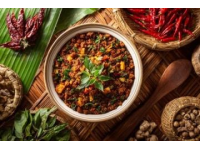 廣西特色美食盤(pán)點(diǎn)：酸辣鮮香，多民族風(fēng)味小吃一網(wǎng)打盡