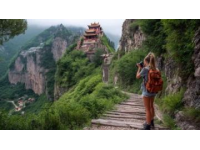 自駕游奇達村，旗冠頂是最佳觀景點