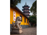 乘坐大巴，從大同出發(fā)，前往運城的鸛雀樓、永樂宮等名勝古跡。