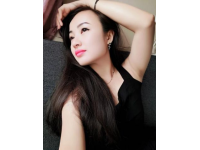 瑾汐二姐惡作?。赫娴陌央u蛋在妹妹頭上碰碎了！