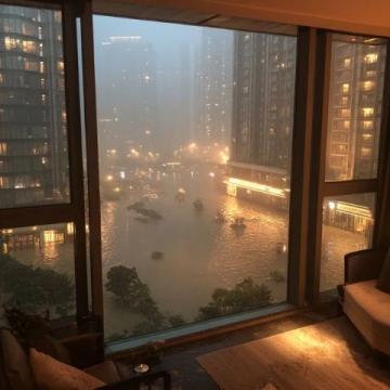 天津早，碳水狂潮里的熱辣生活