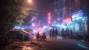 武漢“隱身”老街區(qū)的美味面館，藏在廢棄工廠里，不帶路真找不到！