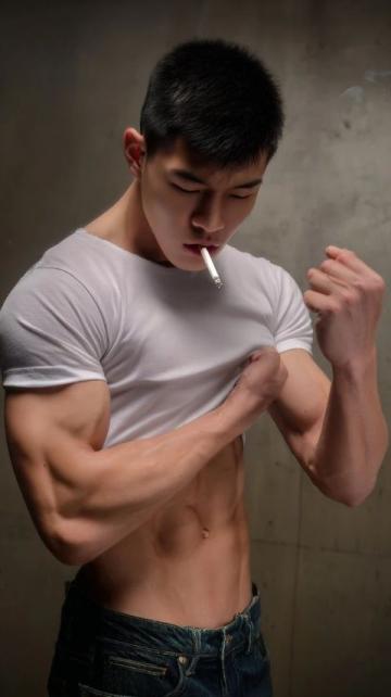 揭秘！腹肌達(dá)人曝肥娟隱藏技能，曾是縫紉高手令人驚訝