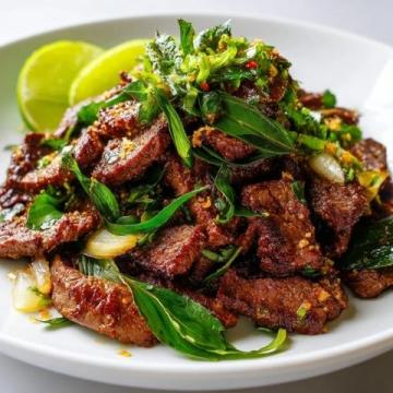 爆款標(biāo)題芹菜炒牛肉，一道鮮香四溢的健康佳肴
