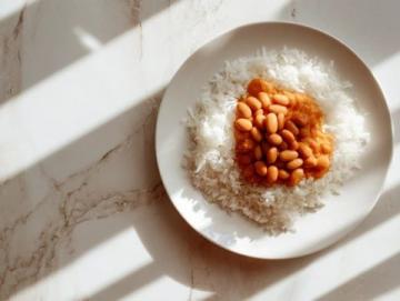 云南傳統(tǒng)名小吃:承載歷史與鄉(xiāng)愁的豆?fàn)F飯