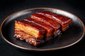 經(jīng)典排骨食譜大揭秘：紅燒、糖醋、蒜香等多種做法，肉嫩入味！