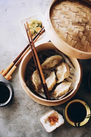 經(jīng)典家常菜粉蒸肉制作指南:食材調(diào)料與烹飪技巧詳解