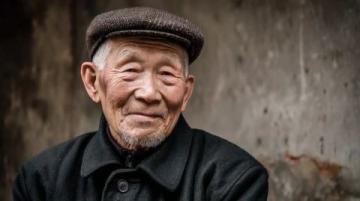 河北廊坊，男子獻(xiàn)血8次，卻在急用血時(shí)被告知獻(xiàn)血證過(guò)期，不能優(yōu)先用血！男子不能