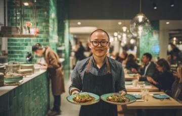 00后烹飪天才陳小東:從醒獅酥到玉兔報(bào)喜的新中式美食探索者