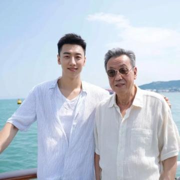 攜老帶幼,一家團(tuán)圓,三亞夏日溫馨之旅