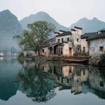 云南曲靖旅游攻略：必游景點推薦、特色活動和旅行貼士
