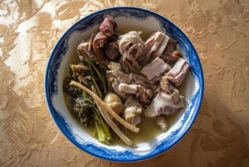 中國各地特色吃雞方式大盤點:從東北小雞燉蘑菇到四川口水雞