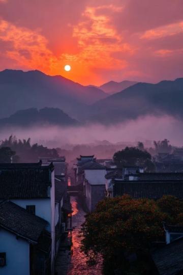 跟著大明星游四川西有都江堰，東有五鳳溪！這個古鎮(zhèn)火了！湖南衛(wèi)視天天向上都來打