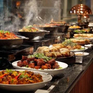 南京新街口凱賓斯基自助餐攻略：百元美食之旅！