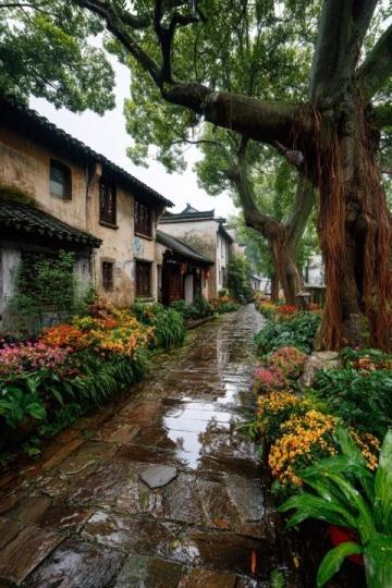 一座牌坊一段史，半街煙火半街詩(shī),當(dāng)踏入潮州市湘橋區(qū)牌坊街的青石板路