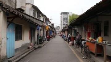 逛逛聊城米市街，它的名字與運(yùn)河同生共濟(jì)，因?yàn)橛辛诉\(yùn)河，就有了漕運(yùn)