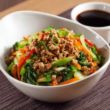 家常美味快手菜：蒜蓉蠔油生菜的做法及健康益處揭秘！