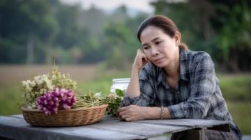 實拍：老撾真實生活，人民幣290萬在口岸換當?shù)劐X，物價讓你意外
