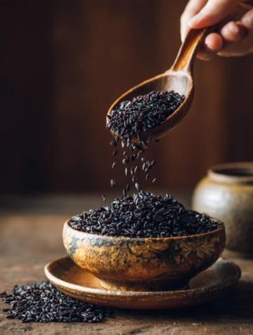 巖茶為什么要焙火？不同烘焙方式的影響解析