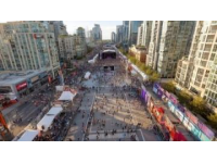 南寧五象新區(qū)地攤經(jīng)濟火爆，寫字樓熱度不及網(wǎng)紅夜市