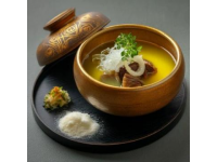 臘肉炒荷蘭豆蕎頭苗，香氣四溢，口感豐富！