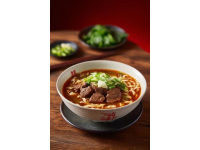 林清教你做刀削牛肉面：關鍵在于面條彈牙、湯汁醇厚、牛肉酥嫩