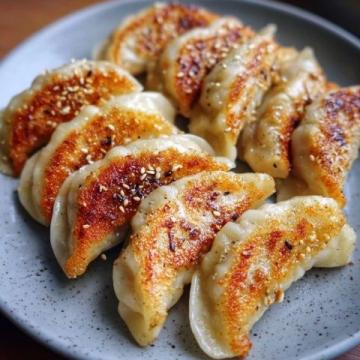 西北政法大學(xué)舌尖上的“西崔國際”：美味餛飩與炸雞飯推薦