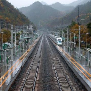 柳賀城際鐵路即將開通，哪些地方“幸運”了？