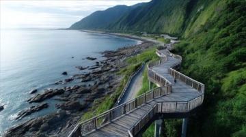 廣東省陽(yáng)江市的濱海旅游線路，都集中建好、寬闊、美觀地分布在三處地方！