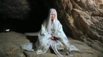 陳龍居士考察鶴山橫江后山風(fēng)水:探討鐘氏家族墓穴選址問題