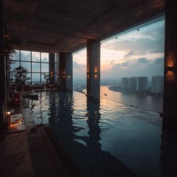 重慶生活幸福感：高空泳池與奢華酒店體驗