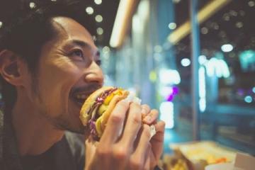 全國打工人午餐暗號大公開！5款工位美食，00后心碎也戒不掉