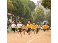 真光初中部：底蘊深厚、成績堅實、資源豐富、活動繁多，是荔灣區(qū)乃至廣州市公辦初中的頂流選項之一。