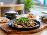 10分鐘速成！洋蔥炒肉家常快手菜，鮮香開胃又下飯