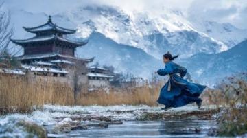 以下是為云南旅游量身打造的原創(chuàng)爆款文案攻略，結(jié)合自然風(fēng)光、人文風(fēng)情與深度體驗(yàn)