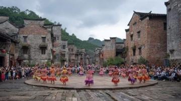 廣州公司年會(huì)最佳選擇:古鎮(zhèn)精彩年會(huì)體驗(yàn)