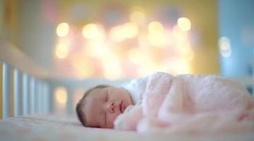嬰幼兒睡眠安全全攻略：床墊選擇、睡姿調(diào)整與環(huán)境打造(必看！)
