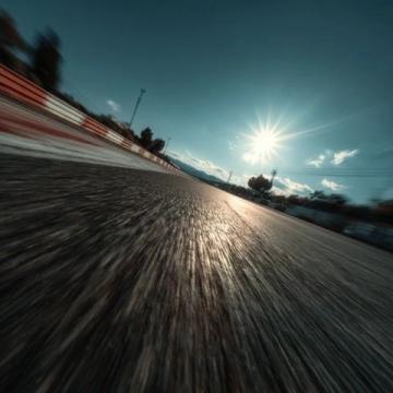 汽車加速：家用車選購的“動(dòng)力”關(guān)鍵？