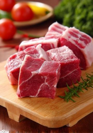 玉林石南白切香肉，夏日佳肴.