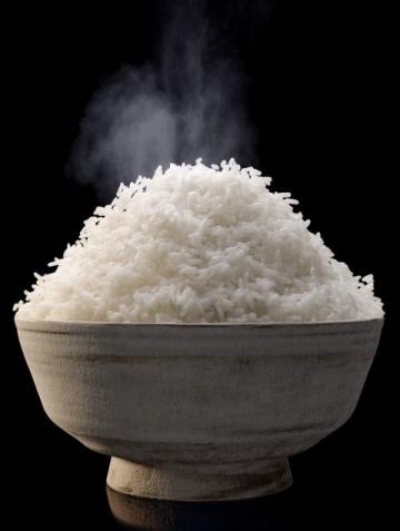 朋友來(lái)做客，用豬油拌飯招待，結(jié)果驚掉下巴了