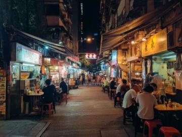 
大連星海公園旁西門(mén)老街：美食夜市繁華再現(xiàn)，探尋老街舊時(shí)光