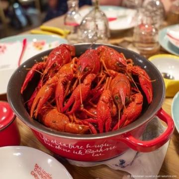 文和友龍蝦館：品嘗奇異時空美食之旅