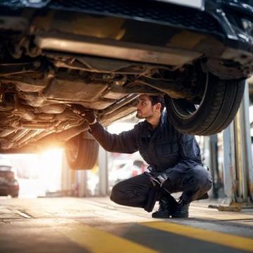 汽車保養(yǎng)知識大全讓你的愛車長久健康