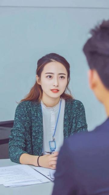 貴陽(yáng)高考考點(diǎn):外賣員緊急救援助考生取回準(zhǔn)考證