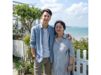 秦孟祿夫婦回高密賞梨花，共游春日美景故鄉(xiāng)情深