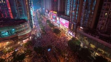 暴擊出圈！云海廣場直達(dá)地鐵，千人打卡地標(biāo)，粵菜館子超推薦！